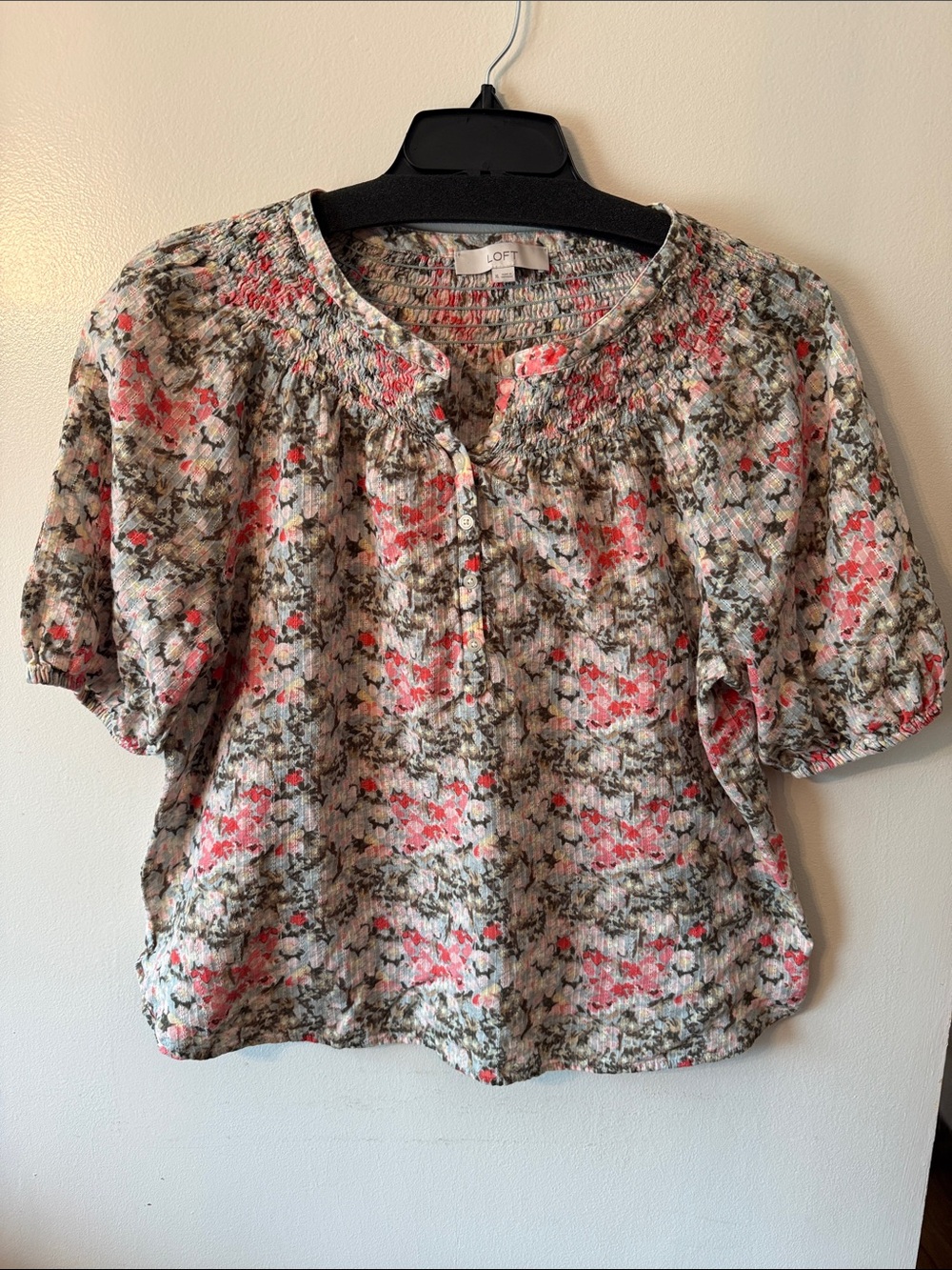 LOFT Coral Pink Floral Smocked Button-Front Blouse with Balloon sleeves